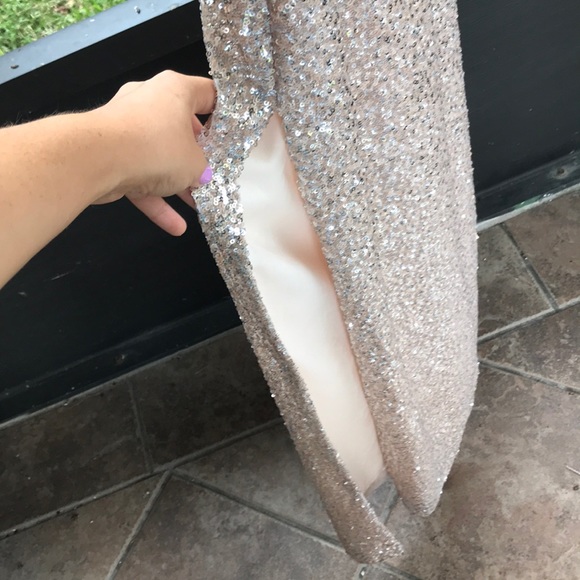 Beautiful sequence dress. - Picture 5 of 6